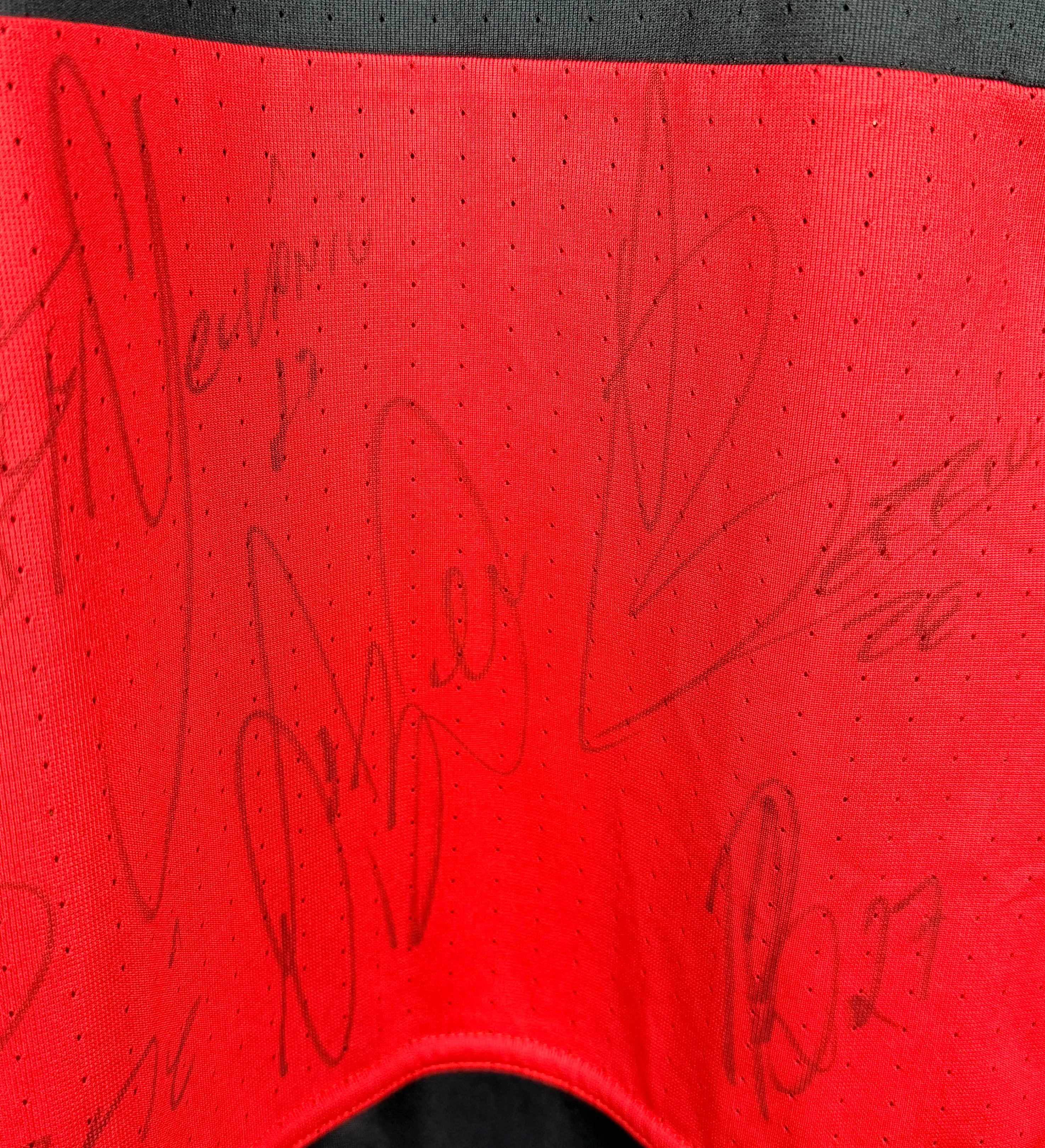 Diego 2017 match-prepared with Vini's autograph — imagem 6 de 11