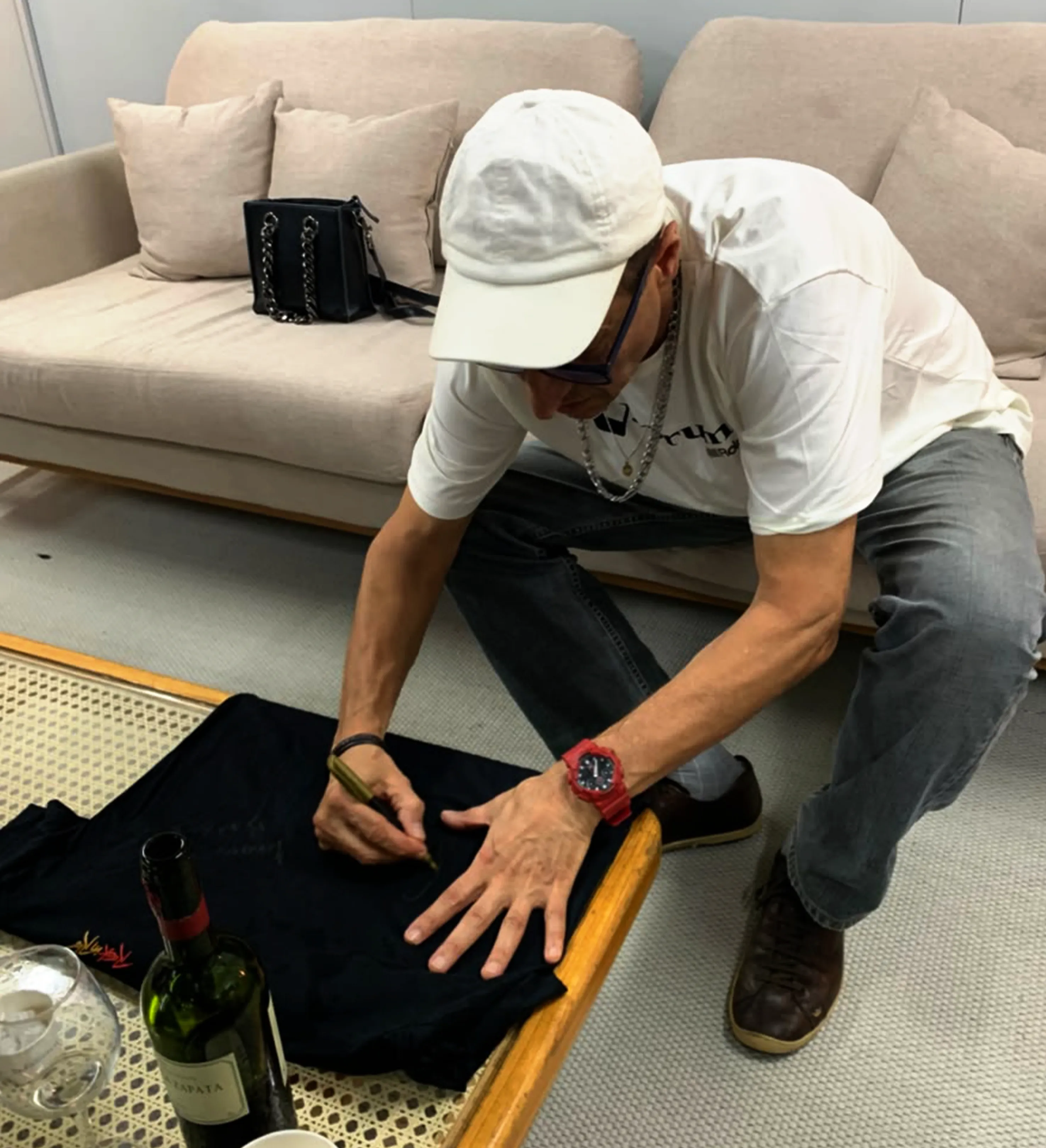 Barão Vermelho autographed shirt + drumsticks — imagem 5 de 10