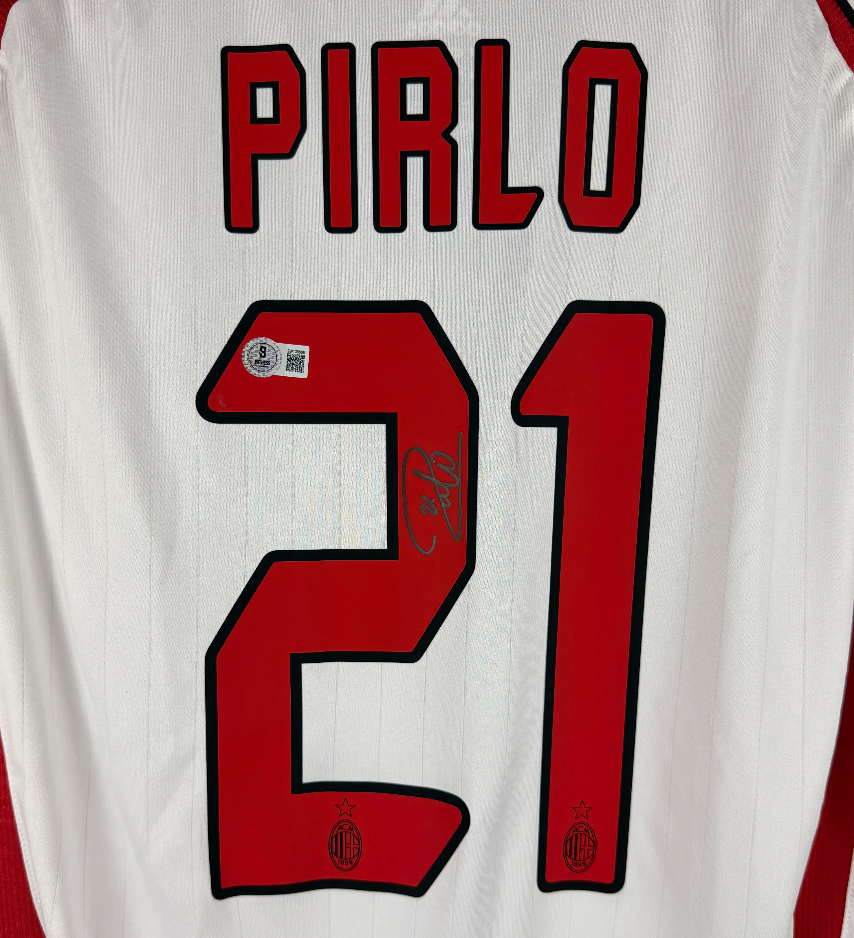 AC Milan Jersey – Pirlo – 2007 Champions League Final – Signed by the Legend — imagem 3 de 3