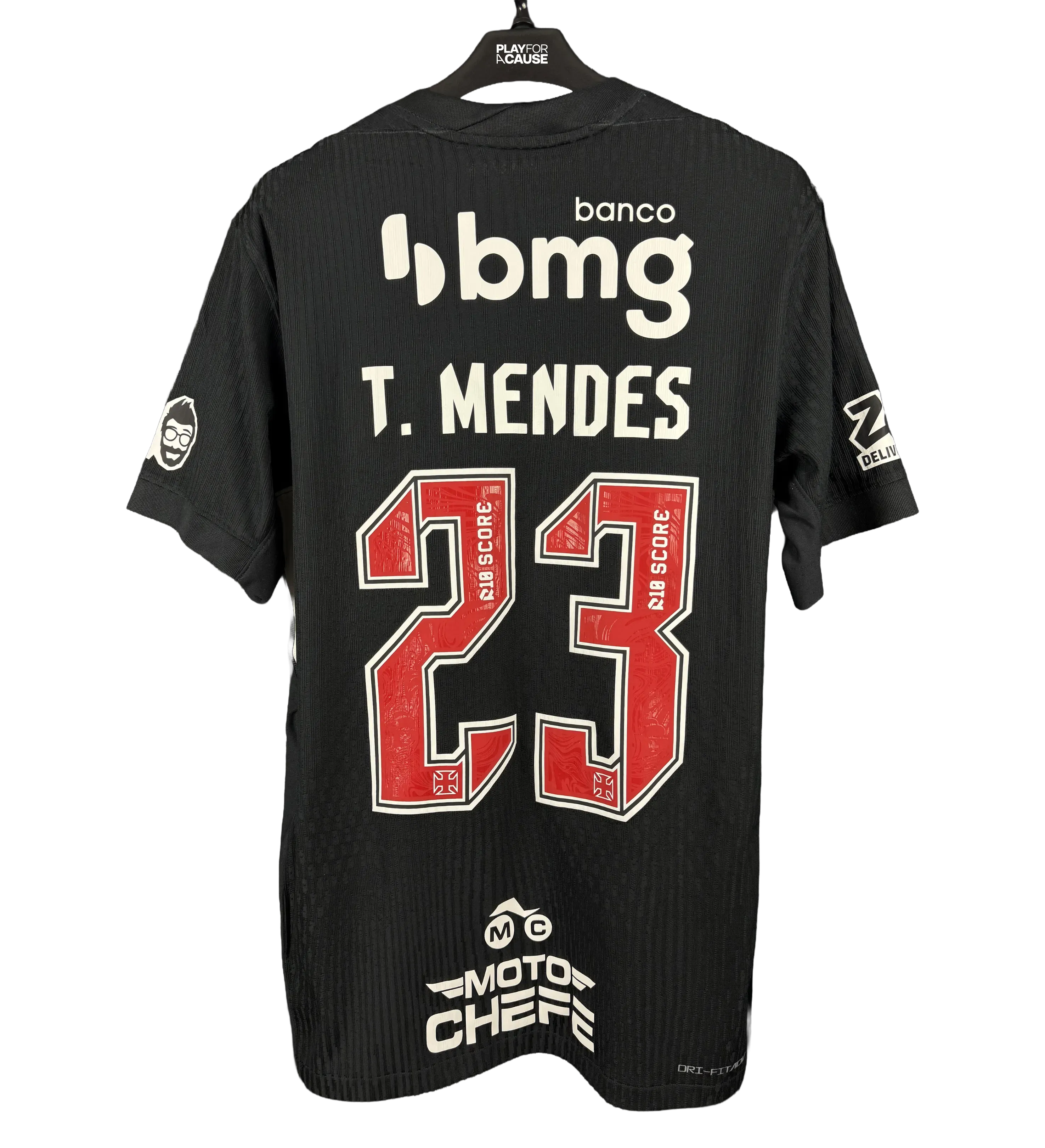 Camisa Vasco - Thiago Mendes 23 - Campeonato Brasileiro 2026 - Vasco 3 x 2 Fluminense - Autografada por todo elenco — imagem 2 de 3