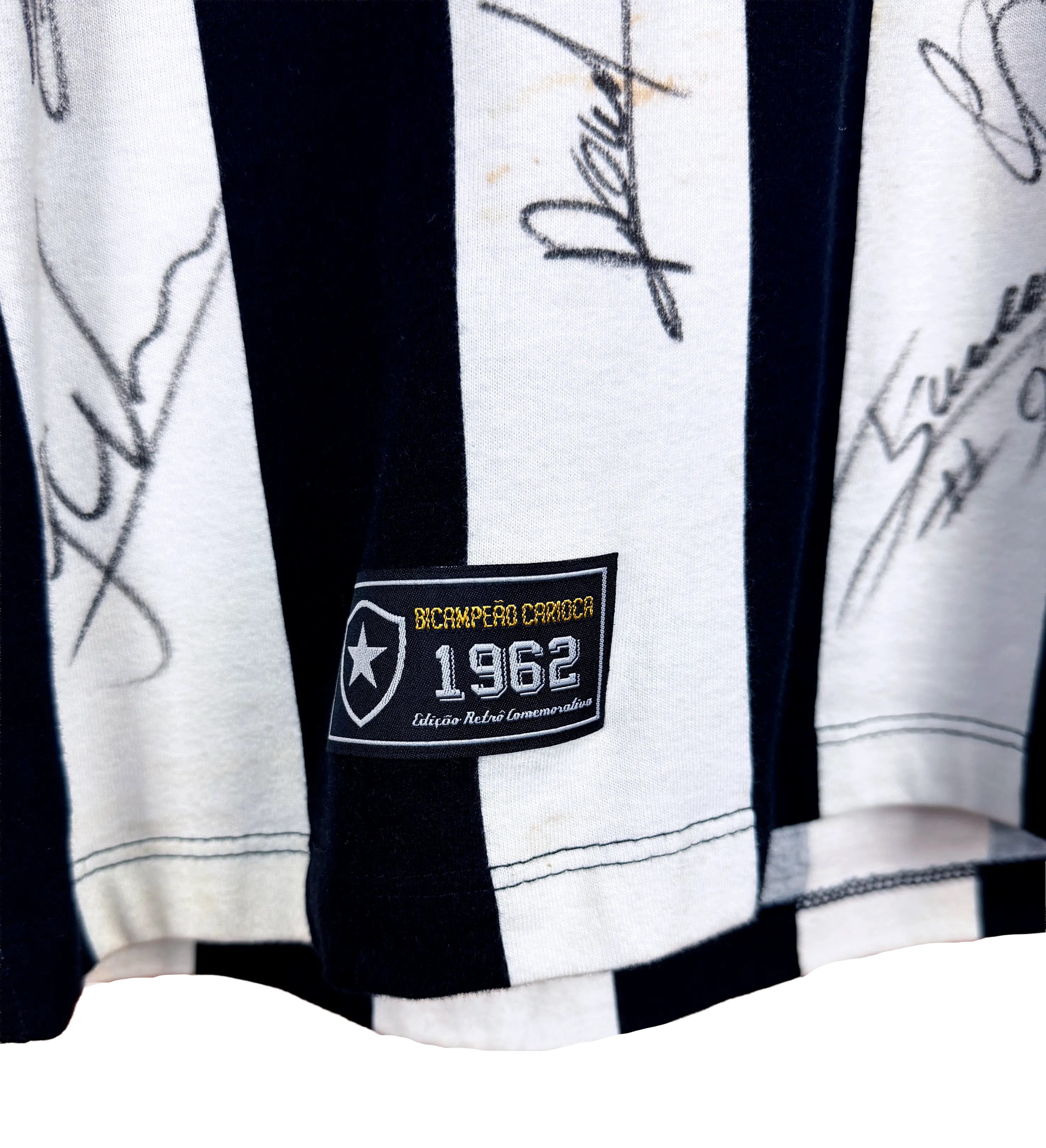 Camisa Botafogo – Edição Especial 1962 – Autografada pelo Elenco de 2024 — imagem 5 de 6