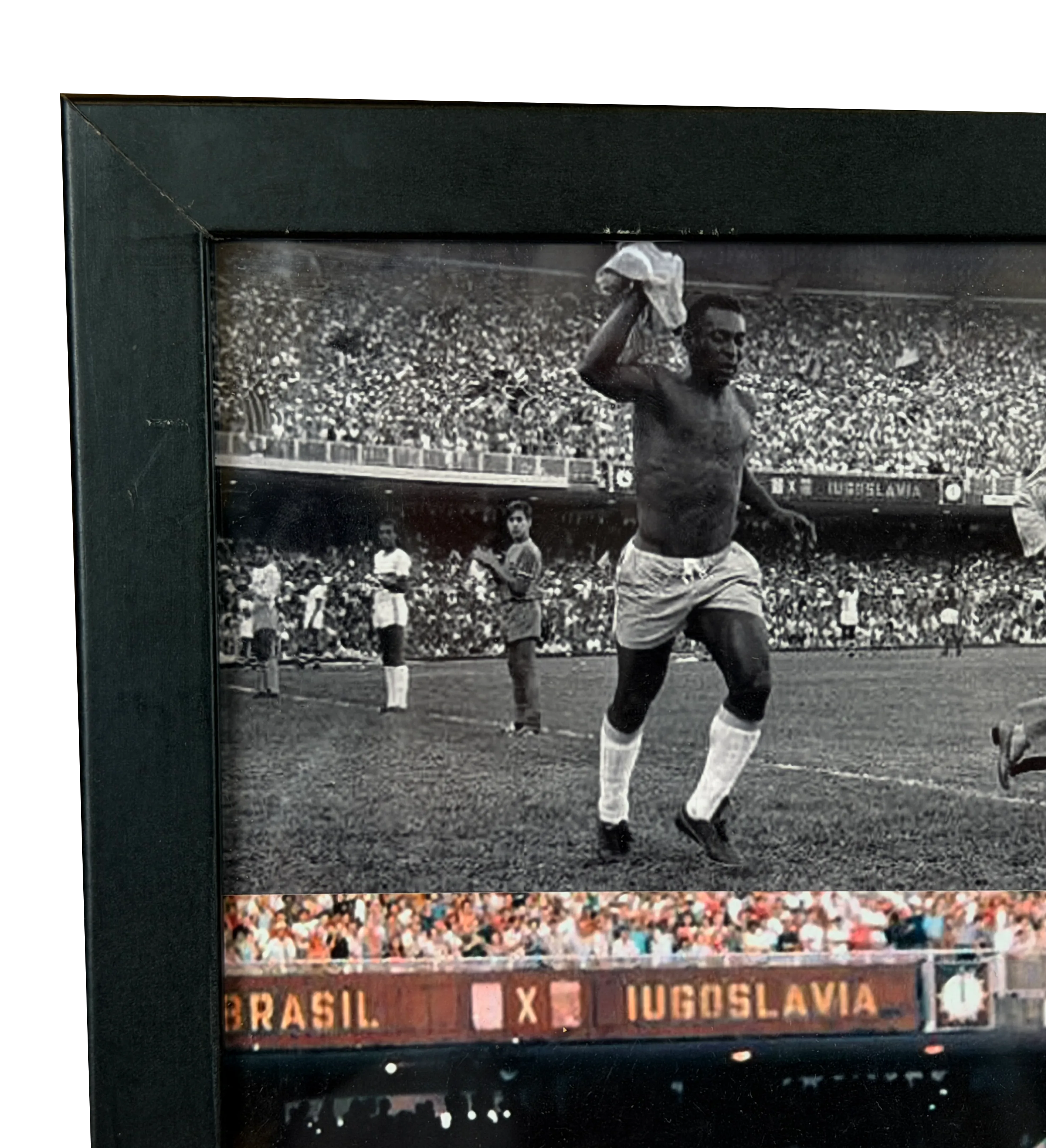 Quadro Ingresso Original da Despedida de Pelé da Seleção Brasileira 1971 Autografado pelo Rei — imagem 2 de 4