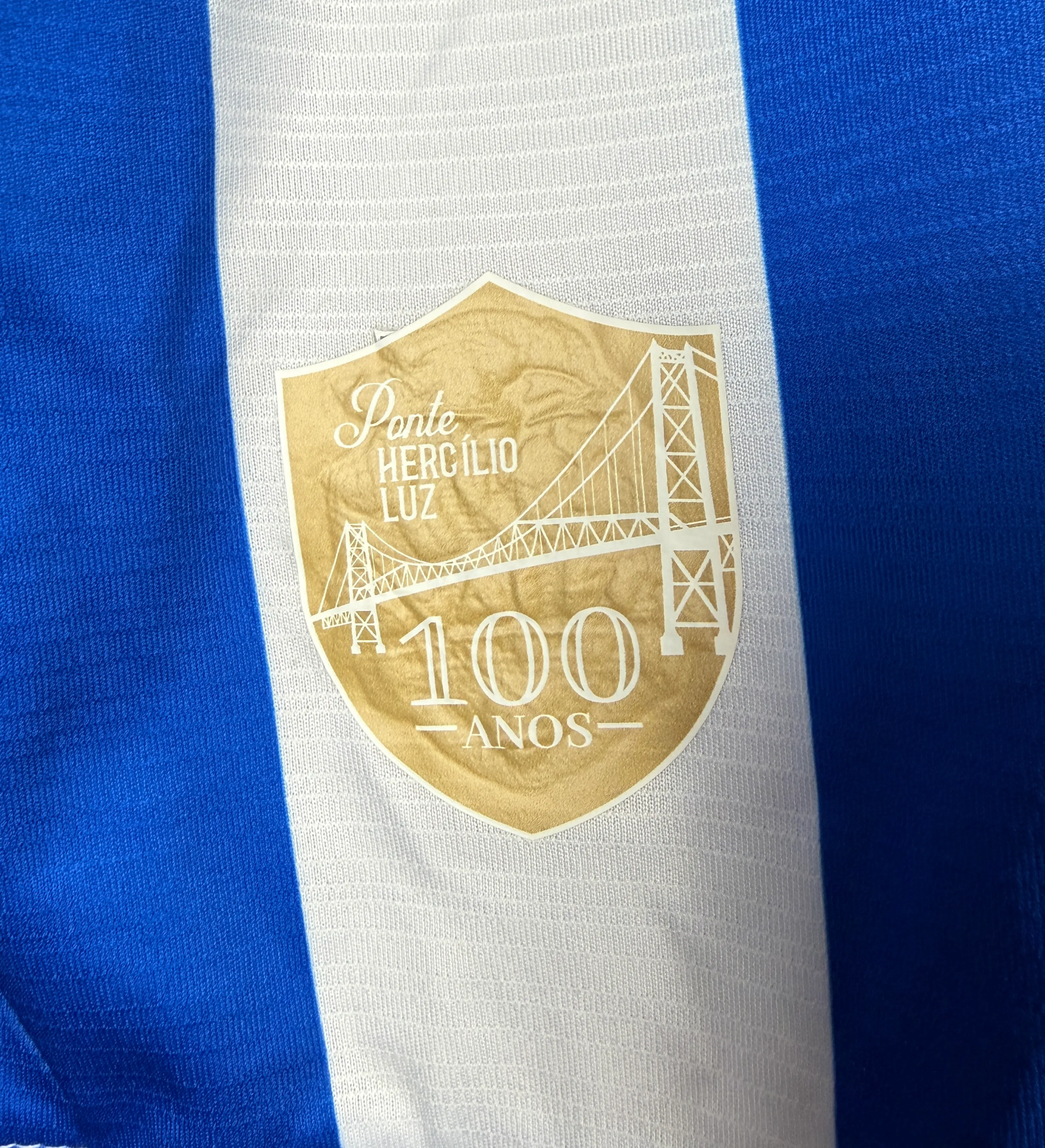 Match-Worn and Signed Wallison Avaí Jersey with Father's Day Patch - AVA vs. CRB — imagem 5 de 6