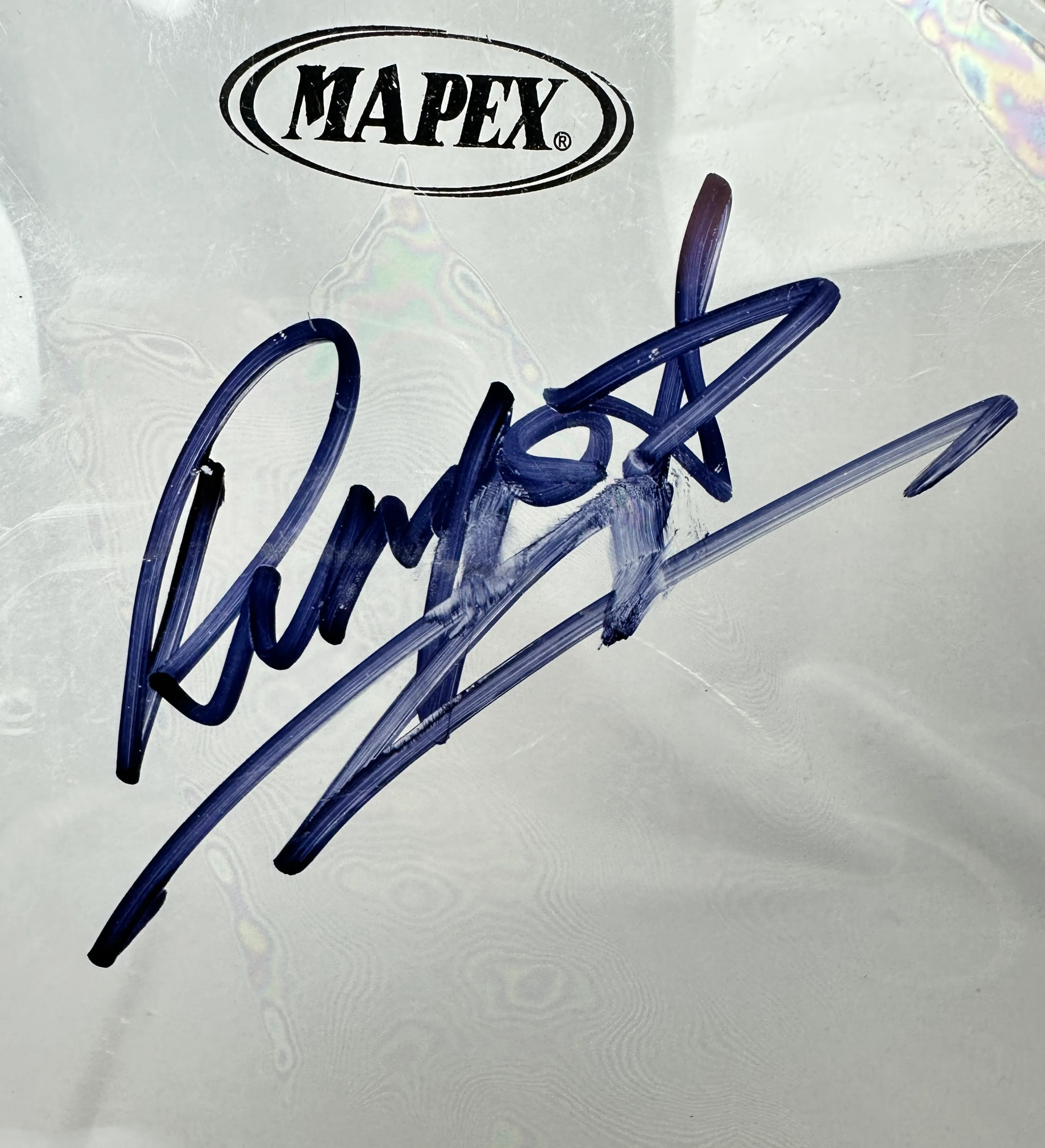Parche de batería de The Beatles firmado por Paul McCartney y Ringo Starr — imagem 2 de 3