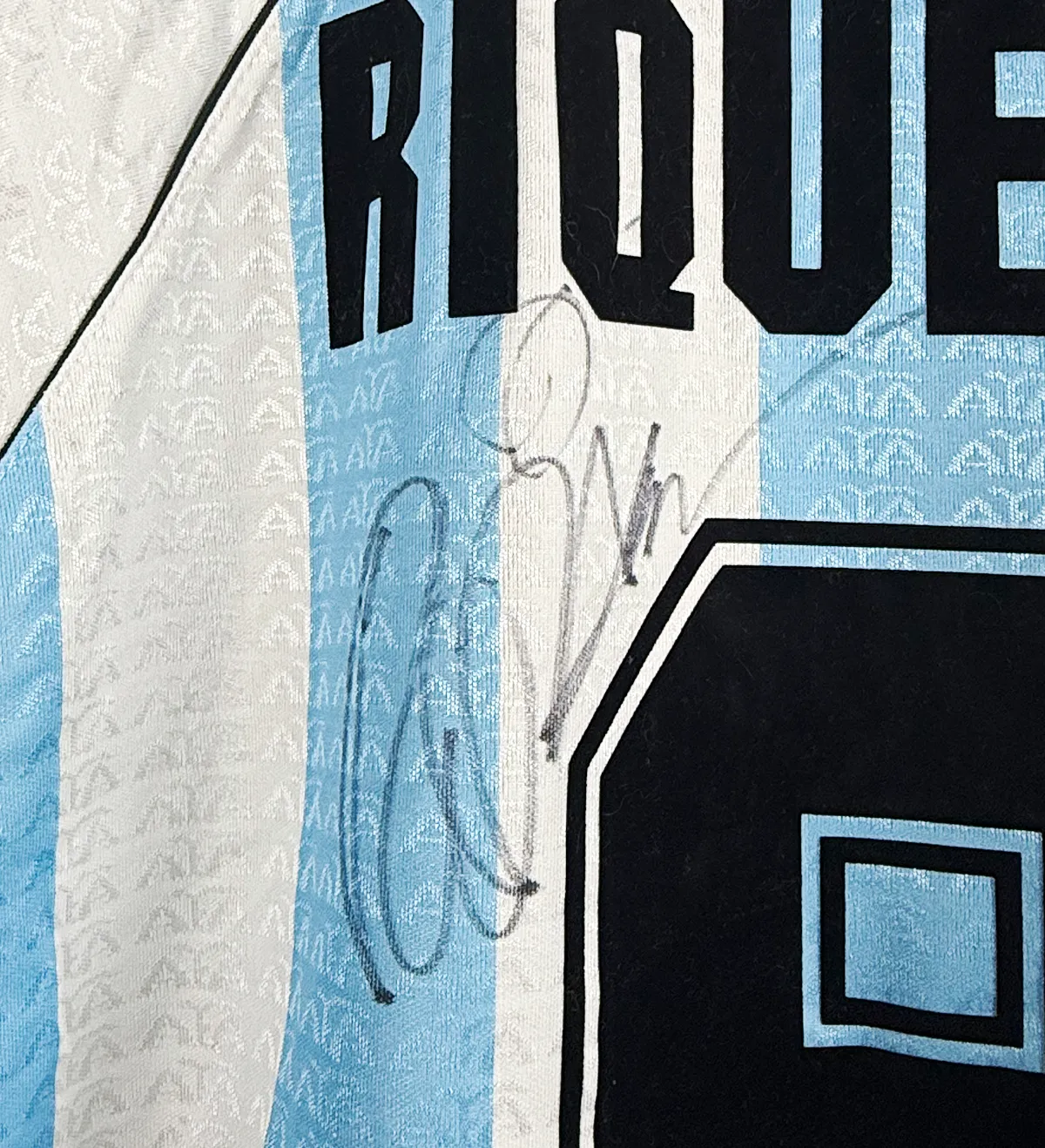 Camisa Autografada Argentina Riquelme Temporada 1998 — imagem 3 de 4
