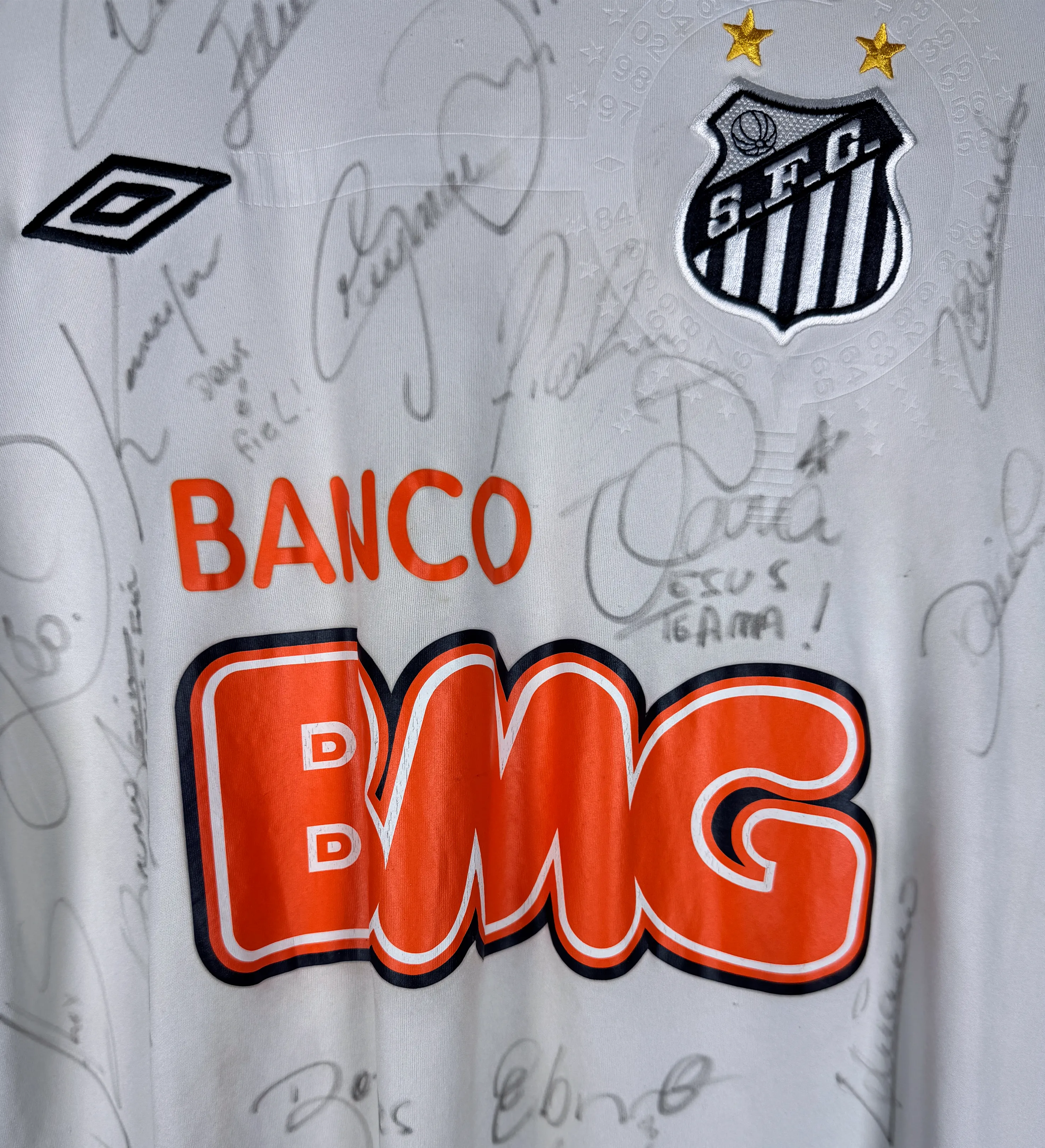 Camiseta del Santos - Jonathan #4 - Copa Libertadores 2011 - Santos Campeón - Autografiada por todo el plantel - Incluyendo a Neymar / Ganso / Elano / Edu Dracena / Arouca entre otros — imagem 5 de 5