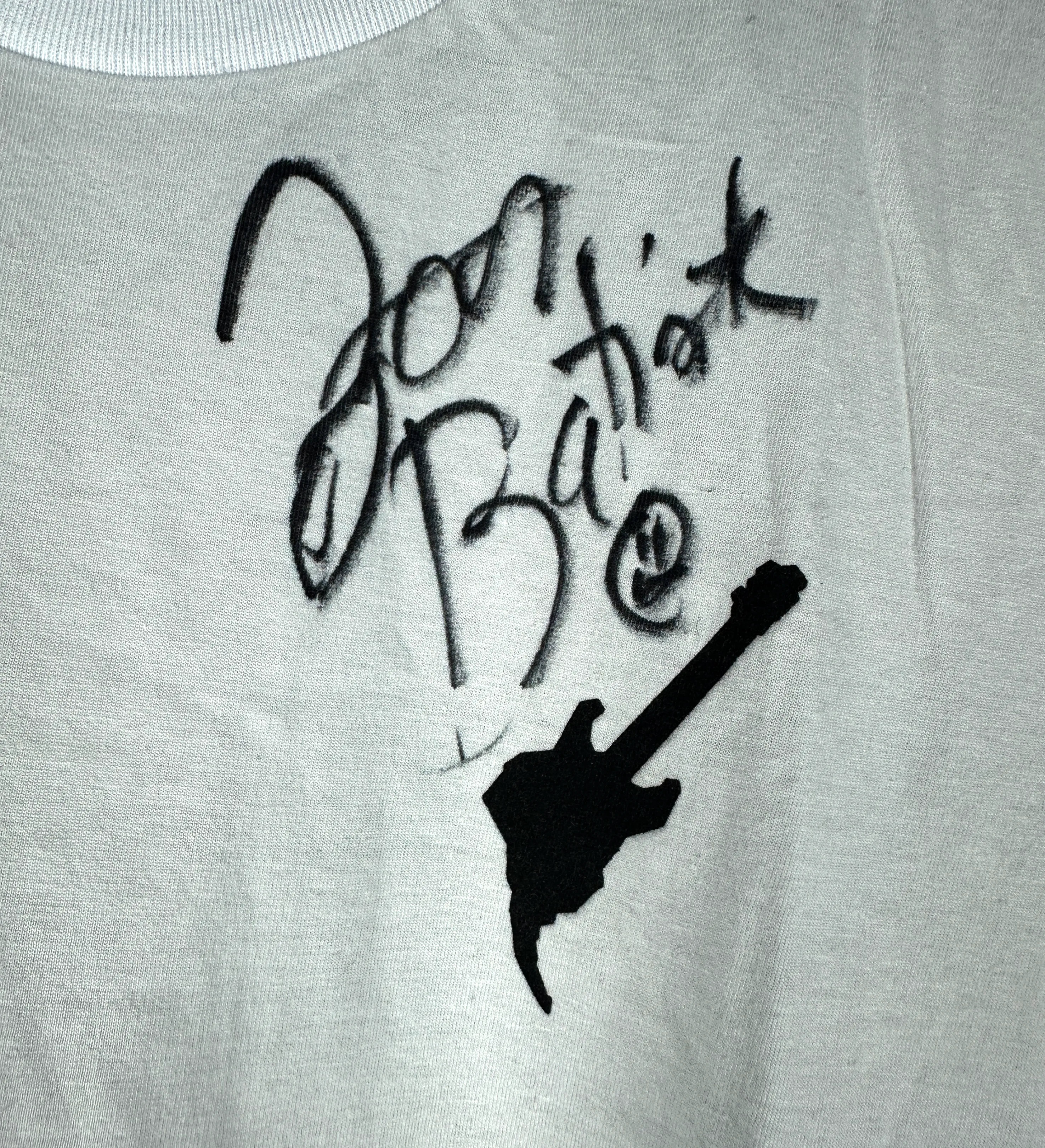 Jon Batiste Autographed Shirt Rock In Rio 2026 — imagem 3 de 3