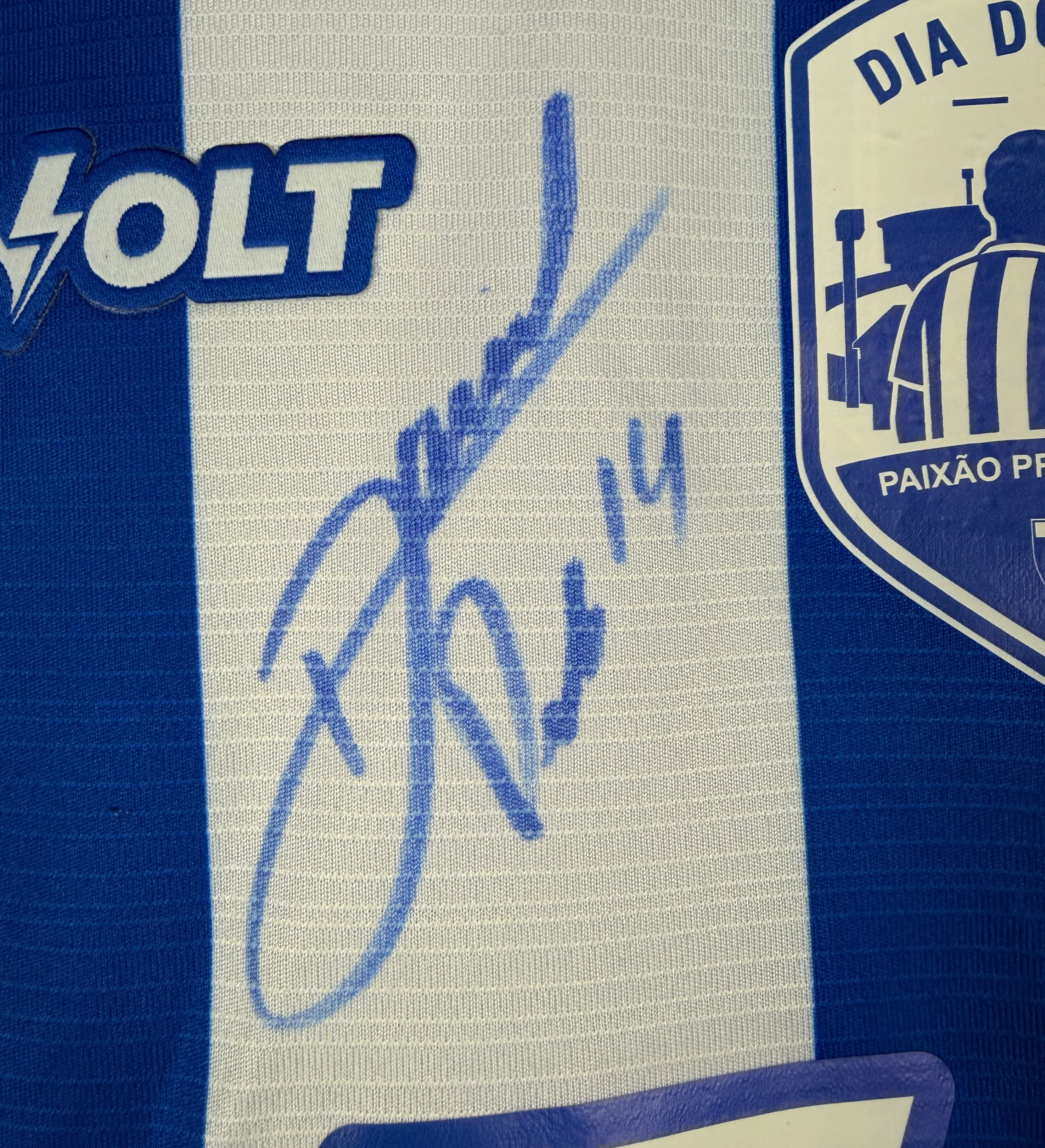Camisa Avaí Daniel Penha Patch Dia dos Pais AVA x CRB Usada e Autografada — imagem 4 de 6