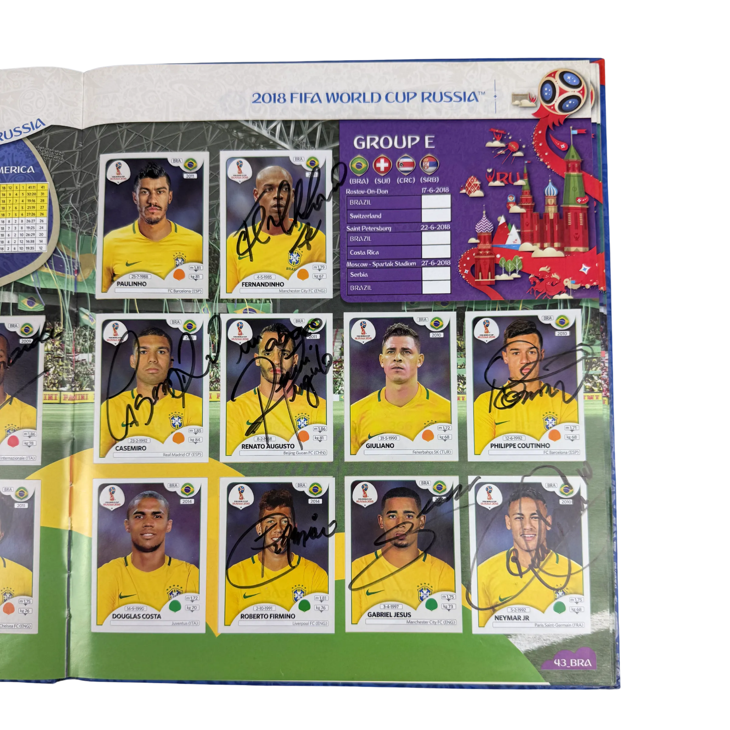 Official 2018 FIFA World Cup Album - Hardcover Edition - Complete / Stuck-In - Autographed by the Entire Brazilian National Team - Including Neymar, Coutinho, Thiago Silva, Alisson, Marcelo, Marquinhos and Others — imagem 4 de 5