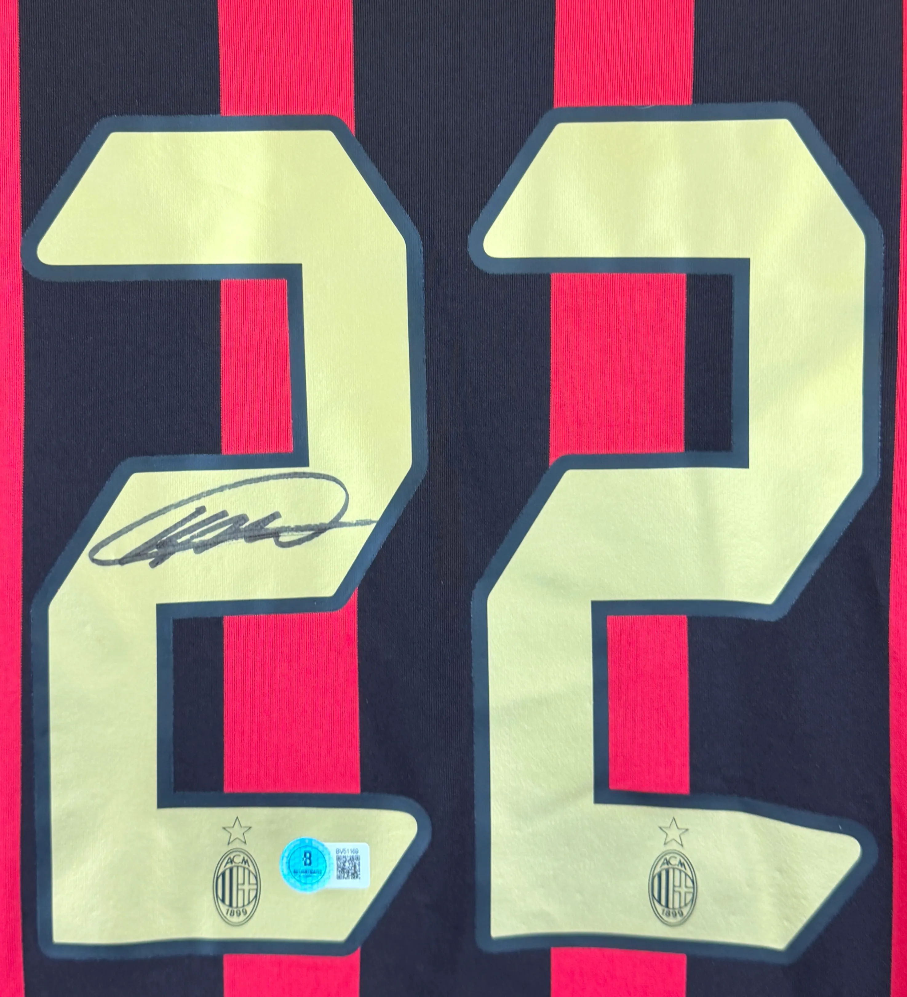 AC Milan Jersey Autographed by Kaká — imagem 3 de 7