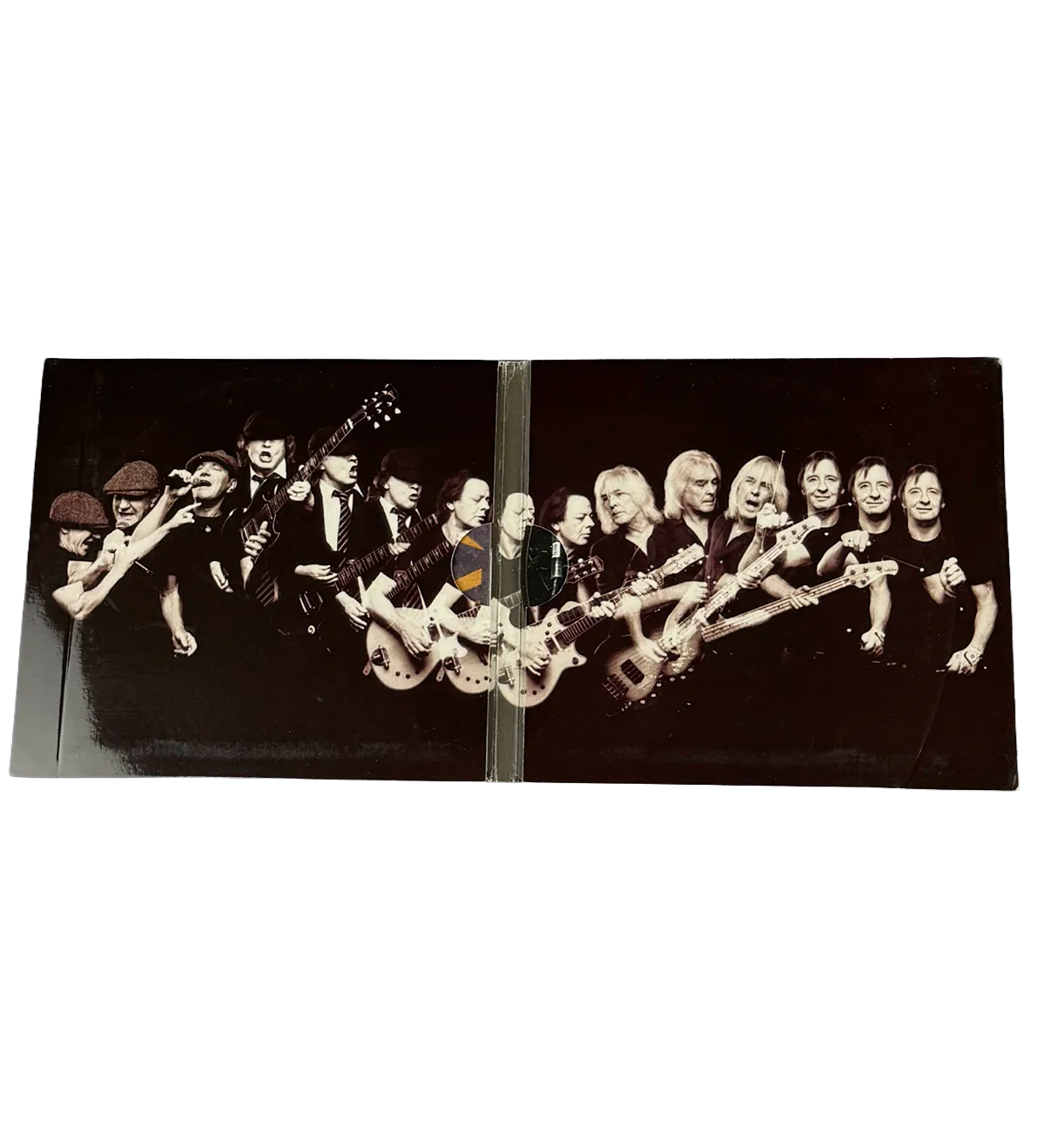 CD Importado – AC/DC – PWR UP (2020) – Firmado por Toda la Banda – Angus Young / Brian Johnson / Matt Laug / Stevie Young / Chris Chaney — imagem 4 de 4