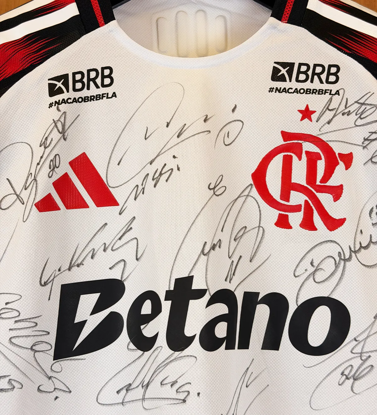 Camisa Flamengo Paquetá BRB Pintado — imagem 3 de 4