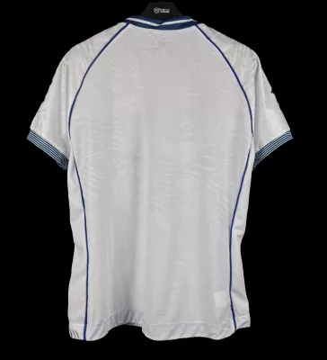 Official White Jersey of the Brazilian Women's National Team – Signed by the Athletes — imagem 2 de 3